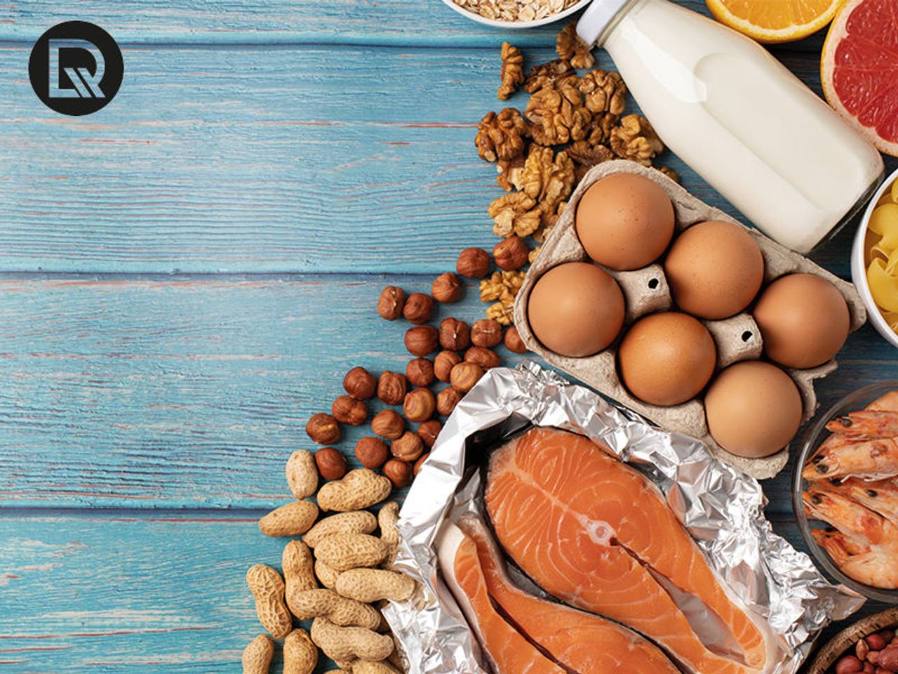 Alimentos diversos sob uma mesa